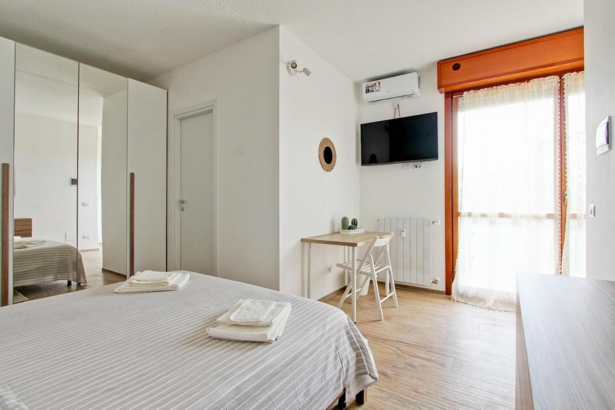 Eur Torrino Apartment, Vicino La Stazione Metro Tor Di Valle Lejlighed